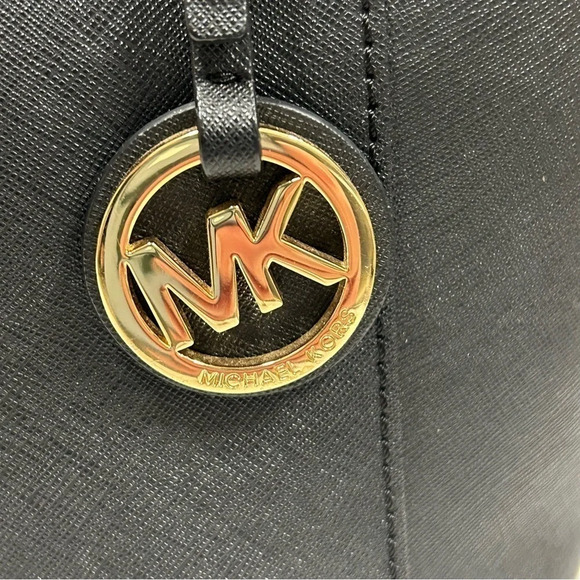 Micheal Kors Charlotte Jet Set Large Black Tote Gold Hardware‎ Saffiano Leather - Picture 8 of 15